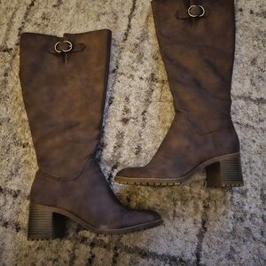 Elegant Brown Heeled Boots for Women